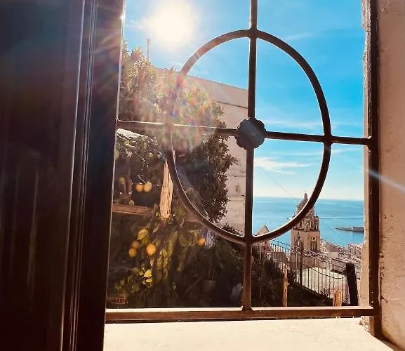 Jp House * أمالفي